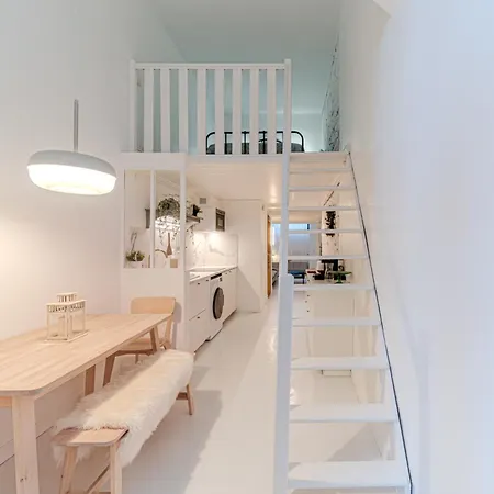 Atypical With Mezzanines 3 Near Saxe-gambetta