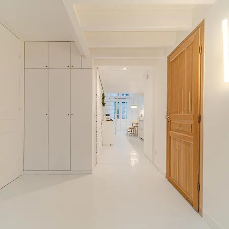 Atypical With Mezzanines 3 Near Saxe-gambetta 아파트